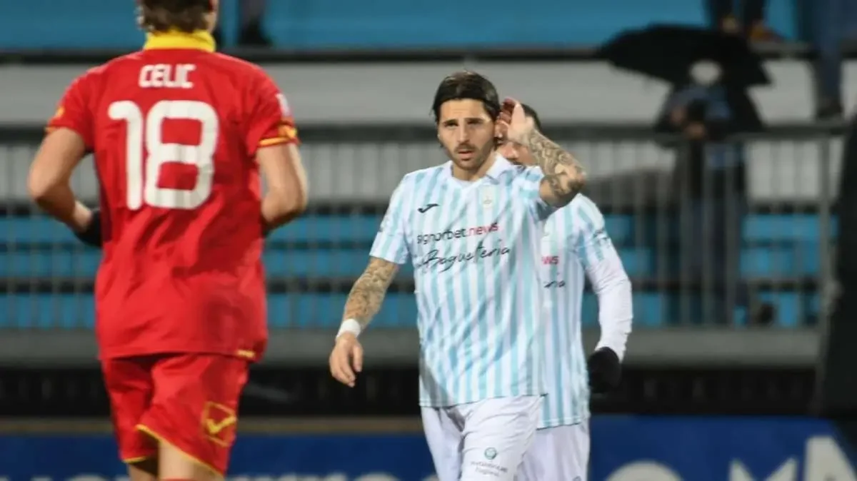 Reggina on the Verge of Signing Patierno: Agreement Reached with Avellino Striker