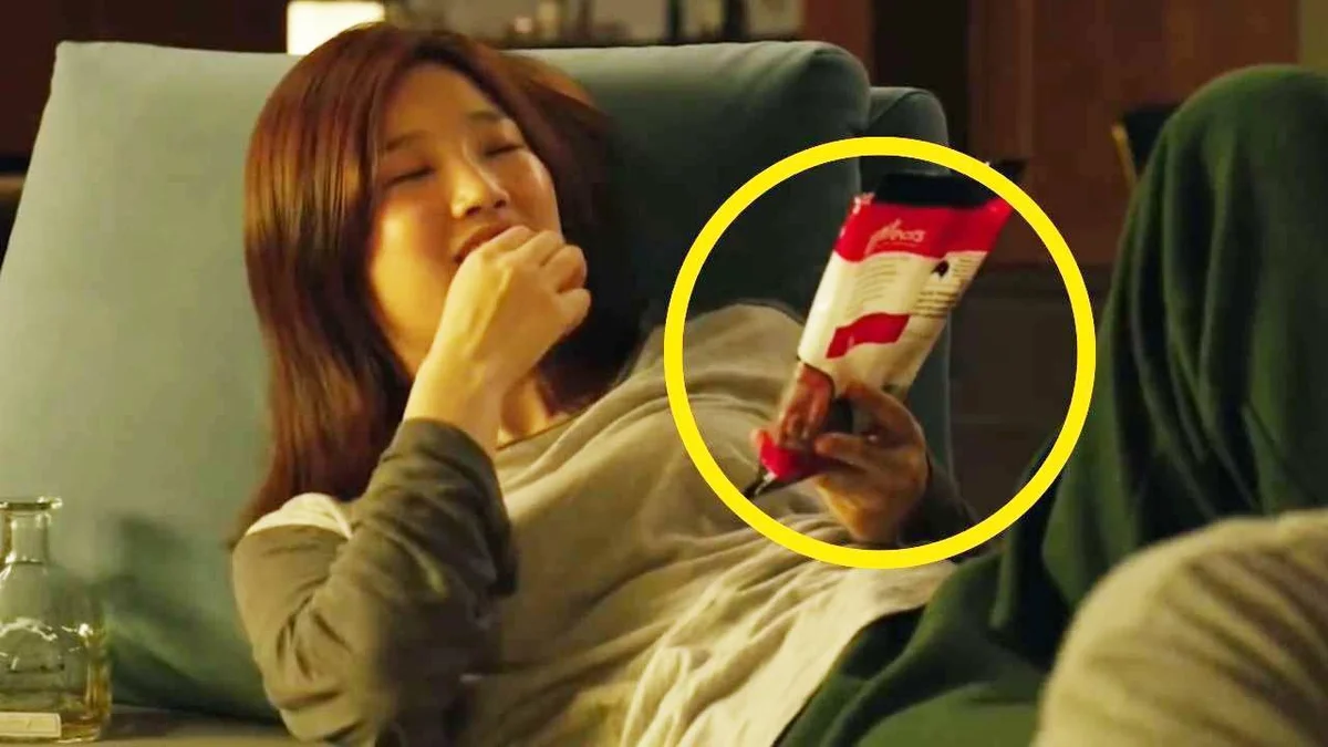 Parasite: Pause at 1 Hour and 3 Minutes and Take a Good Look at This Package