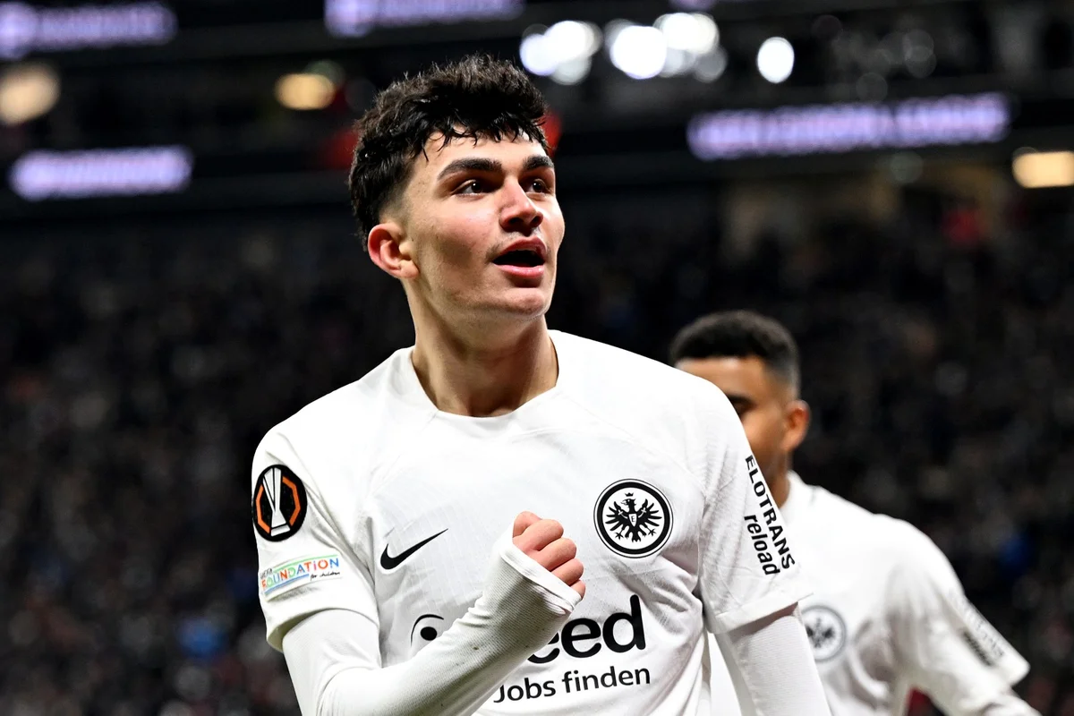 Markus Krösche Addresses Transfer Speculations Surrounding Can Uzun
