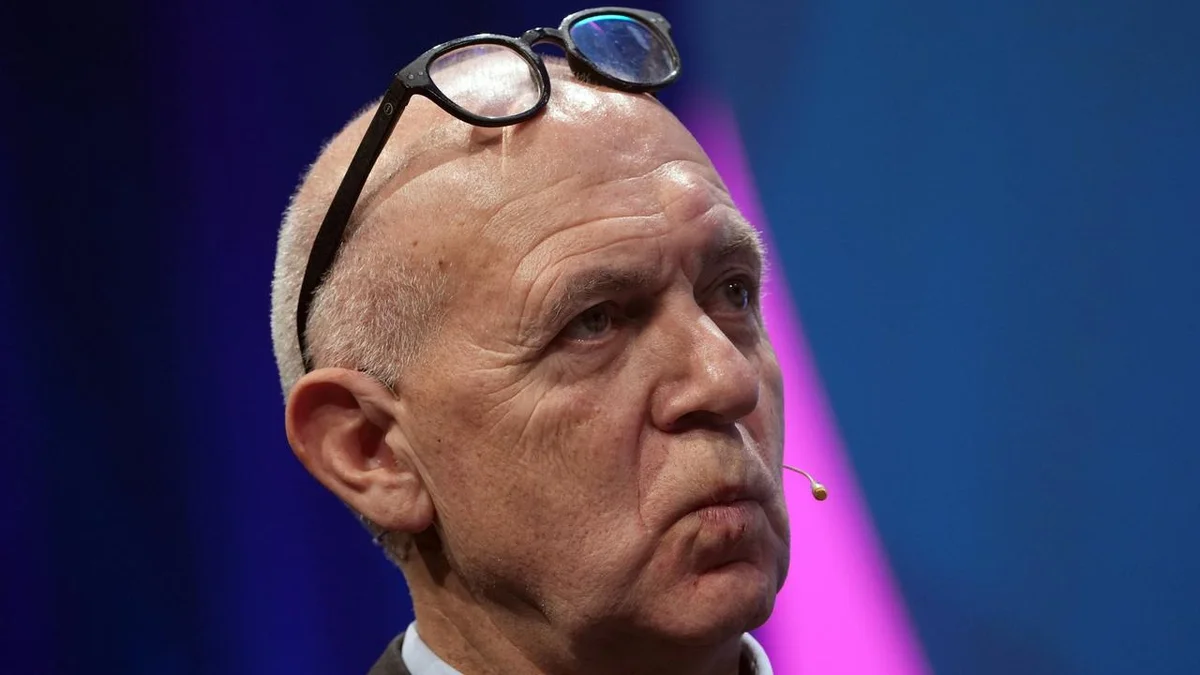 Concerns Rise Over FIFA's Investor Deals, Says DFB President Neuendorf
