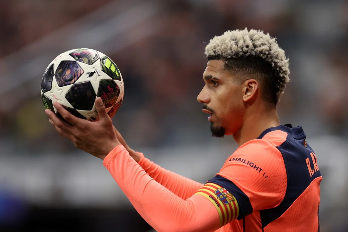 Ronald Araujo Embraces New Chapter at Liverpool, Looks to Van Dijk as Role Model