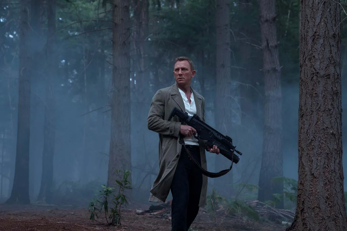 Review | No Time to Die by Cary Joji Fukunaga (2021)