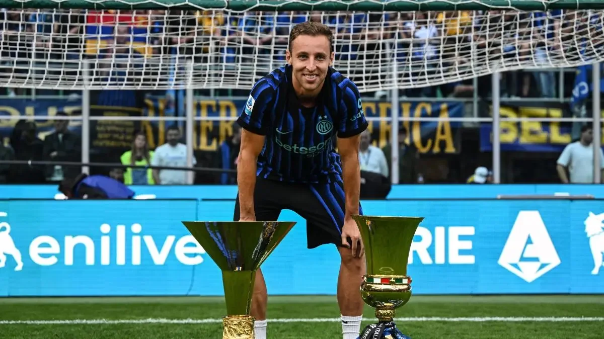 Davide Frattesi Joins Lazio: New Chapter Begins with Jersey Number 16