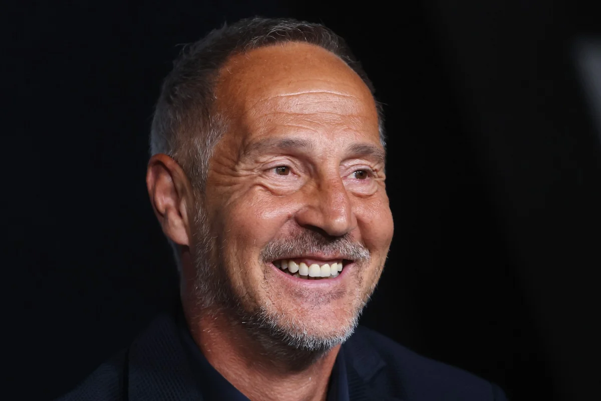 Hütter Confirms Young Star Baum Will Remain at Eintracht Frankfurt